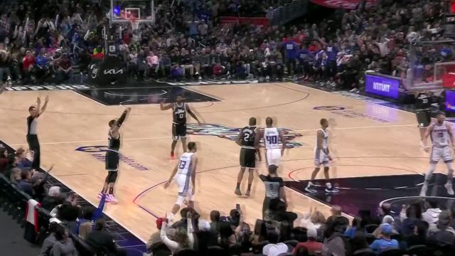 【2023年02月25日 国王vs快船集锦】不是关键球我不投！威少加时赛底角稳稳命中三分