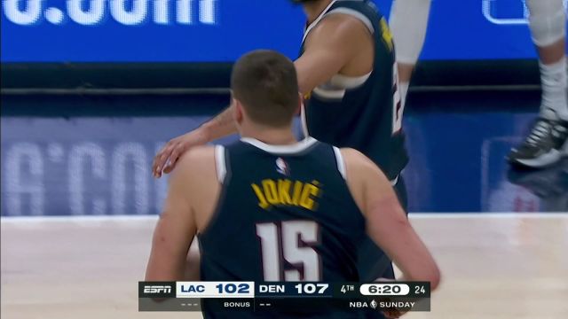 【2023年02月27日 快船vs掘金集锦】就是这么轻松！约基奇空中画弧助攻戈登干拔重扣