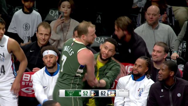 【2023年03月01日 雄鹿vs篮网集锦】我说怎么出手怪怪的！