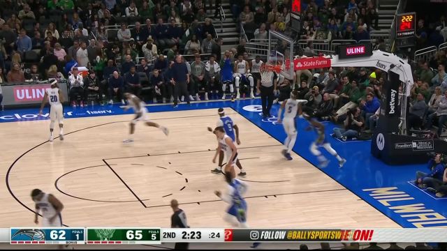 【2023年03月02日 魔术vs雄鹿集锦】轻松写意！霍乐迪飘逸上篮把球放进