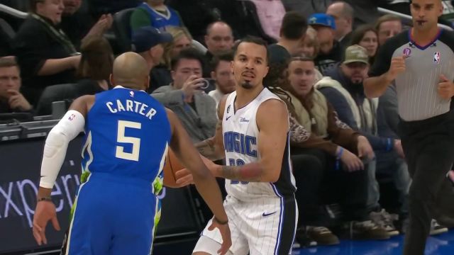 【2023年03月02日 魔术vs雄鹿集锦】安东尼长传制导 瓦格纳默契十足转身上篮