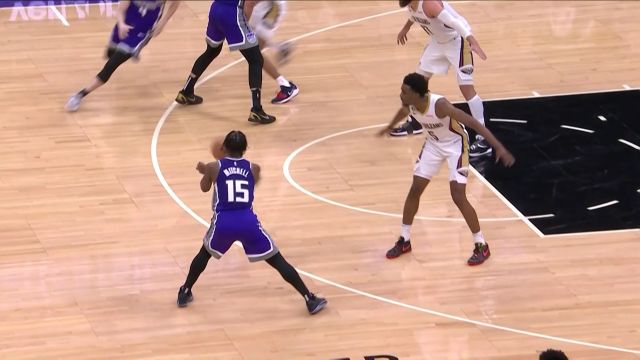 【2023年03月07日 鹈鹕vs国王集锦】赫尔特击地妙传 小萨单臂炸扣引爆全场