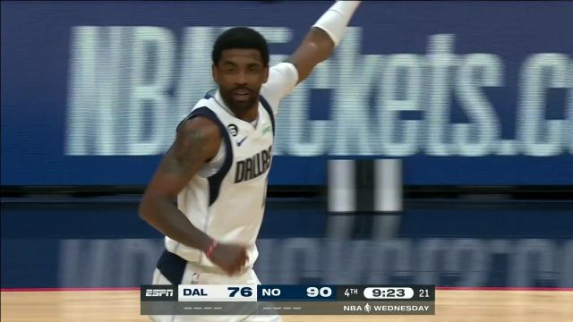 【2023年03月09日 独行侠vs鹈鹕集锦】人群之中冲出一条路 欧文脚踩莲花突破拉杆上篮