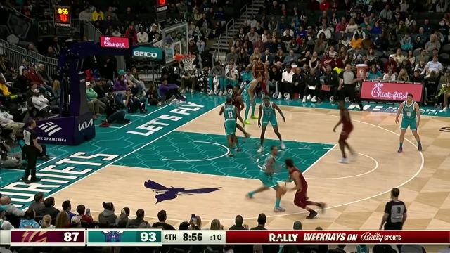 【2023年03月13日 骑士vs黄蜂集锦】技高一筹！卢比奥假动作戏耍防守突破上篮打进还有加罚