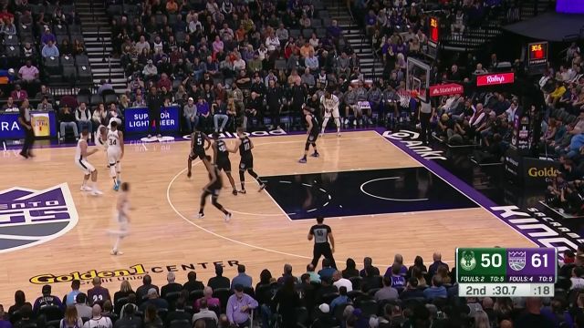 【2023年03月14日 雄鹿vs国王集锦】字母哥迈开大步持球反击 分球霍乐迪超远三分一箭穿心