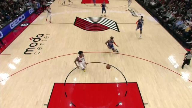 【2023年03月15日 尼克斯vs开拓者集锦】大力出奇迹！麦克布莱德火速追击抡臂大帽扇飞对手