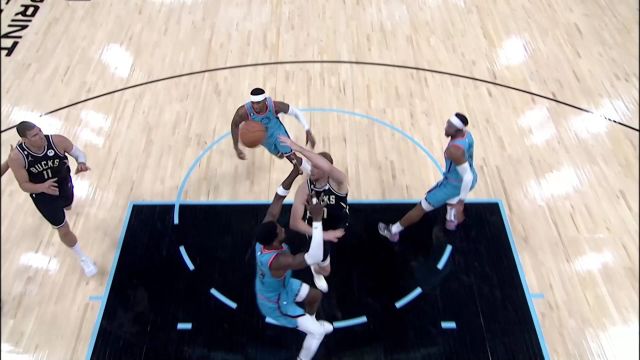 【2023年03月15日 雄鹿vs太阳集锦】稳定进攻造成杀伤 洛佩兹接球上篮打成2+1