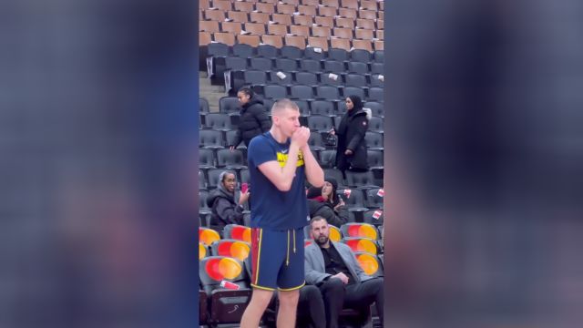 【2023年03月15日 掘金vs猛龙集锦】五花肉是这样热身的