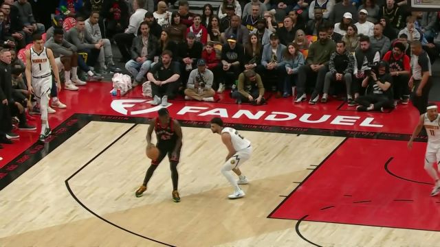 【2023年03月15日 掘金vs猛龙集锦】充分发挥身体优势 西亚卡姆持球突破抬手上篮造强杀伤