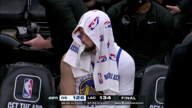 【2023年03月16日 勇士vs快船集锦】狂砍50分却换不来一场胜利 35岁库里场下就座一脸失落