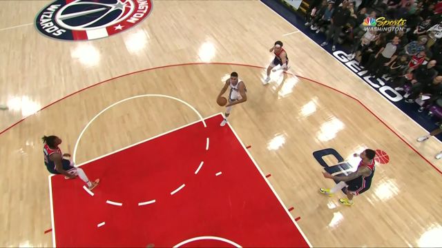 【2023年03月19日 国王vs奇才集锦】我的禁区我来守护 加福德遮天大帽直接将球按下