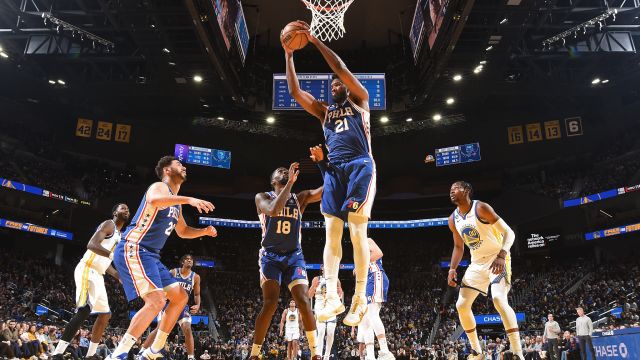 【2023年03月25日 76人vs勇士集锦】费城112-120勇士 恩比德空砍46分库里29+8勇士力克费城