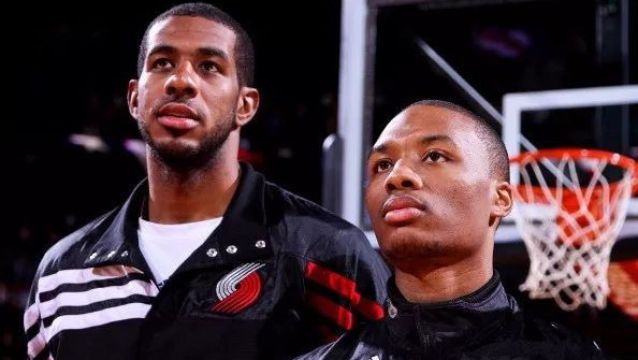 【2023年04月01日 国王vs开拓者集锦】这次是真的！七届全明星阿德正式宣布退役！开拓者官方和老队友利拉德送祝福