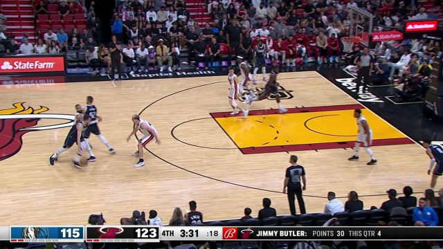 【2023年04月02日 独行侠vs热火集锦】丝毫不给你们反扑的机会 巴特勒抢断快攻双手扣篮得手