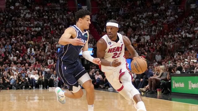 【2023年04月02日 独行侠vs热火集锦】热火vs独行侠五佳球 巴特勒连线泽勒双手暴扣 东契奇脑后传球助飞小哈达威