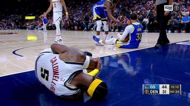 【2023年04月03日 勇士vs掘金集锦】库里vs掘金集锦 全场得到21+4连续突破撕裂对手禁区