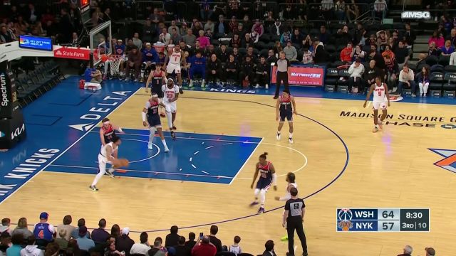 【2023年04月03日 奇才vs尼克斯集锦】小手一抖这球就有 布伦森跳投命中打开局面