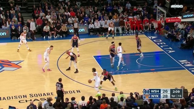 【2023年04月03日 奇才vs尼克斯集锦】三人也无法阻挡我 布伦森迷踪步上篮轻松写意