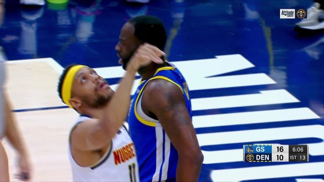 【2023年04月03日 勇士vs掘金集锦】夹缝当中送妙传 穆雷面对三人包夹助攻杰夫格林禁区腾飞