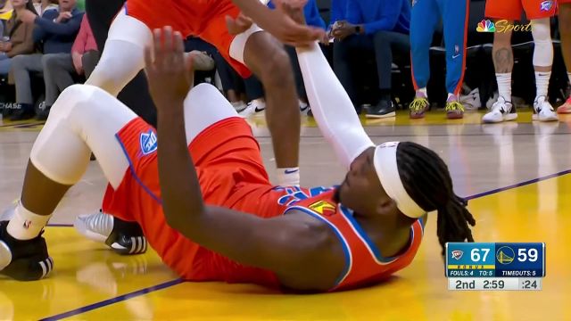 【2023年04月05日 雷霆vs勇士集锦】年轻就是资本 多尔特猛虎下山直冲篮下