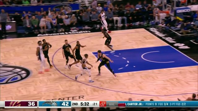 【2023年04月05日 骑士vs魔术集锦】富尔茨突破分球底角的哈里斯 灵动假动作后撤三分稳稳命中