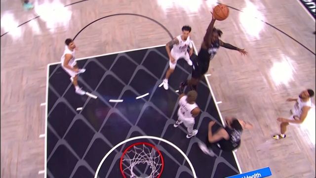 【2023年04月07日 骑士vs魔术集锦】单枪匹马碎裂防线 哈里斯冲击篮下抛投打进2+1