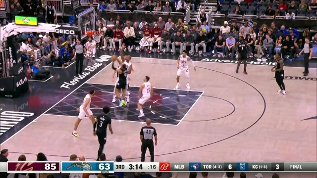 【2023年04月07日 骑士vs魔术集锦】谁也拦不住的蛮牛！萨格斯闪电突破打成2+1