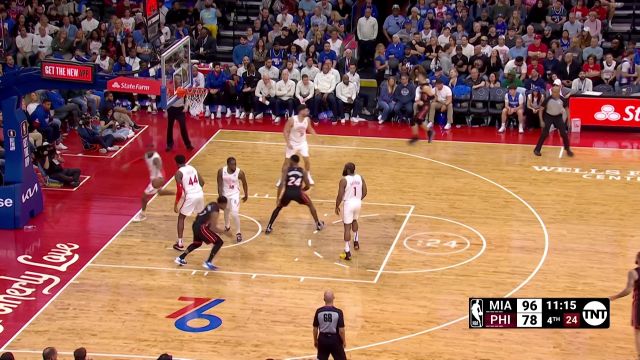 【2023年04月07日 热火vs76人集锦】着急提前下班！希罗末节伊始连得八分或提前杀死比赛