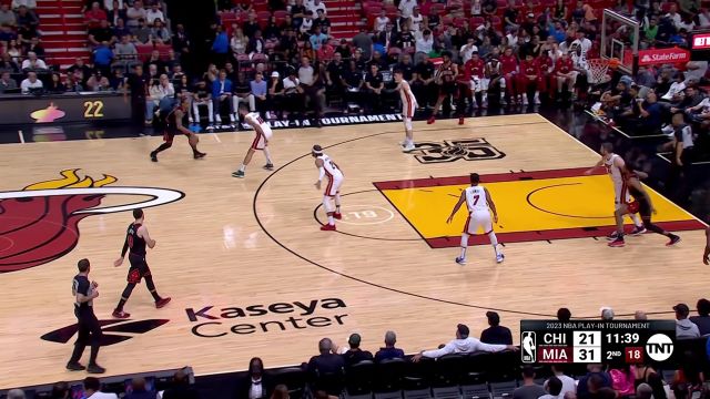 【2023年04月15日 公牛vs热火集锦】任你怎么防！德罗赞突破抛投予取予求