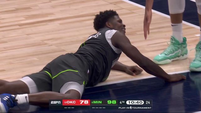 【2023年04月15日 雷霆vs森林狼集锦】大水冲了龙王庙！爱德华兹突破撞上戈贝尔