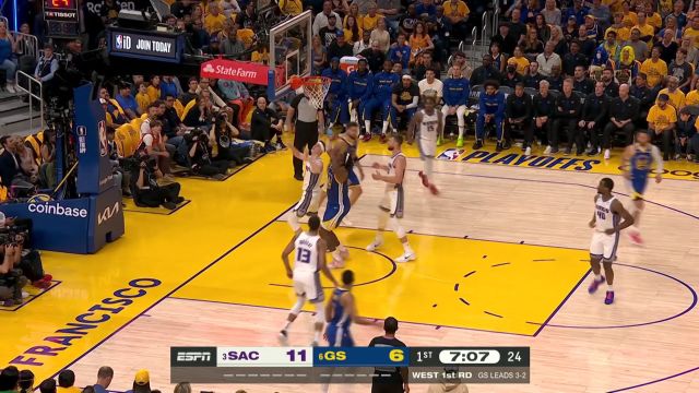 【2023年04月29日 国王vs勇士集锦】篮下有我 卢尼四两拨千斤把球点进