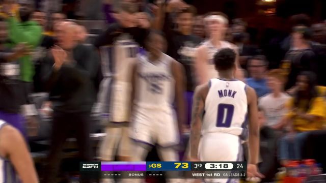 【2023年04月29日 国王vs勇士集锦】得分如喝水般轻松 蒙克连续三记三分将比分持续拉开