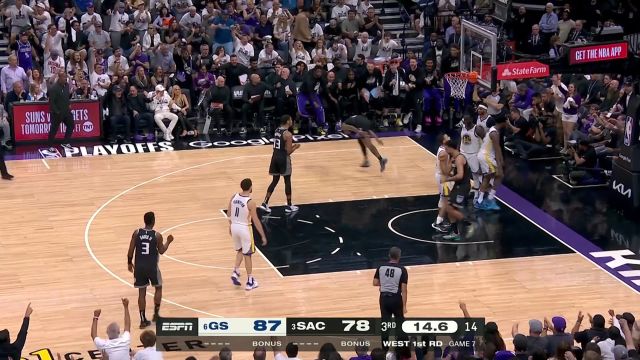 【2023年05月01日 勇士vs国王集锦】没关系我来收尾 蒙克马踏飞燕抢下进攻篮板造成2+1