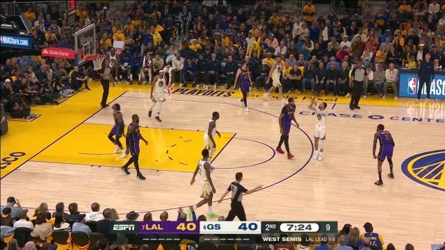 【2023年05月05日 湖人vs勇士集锦】王嘉琦：勒布朗詹姆斯弧顶接锅神仙打板三分！忆起科比面对韦德打板那是真正意义上的绝杀！