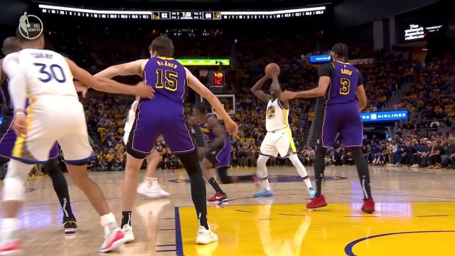 【2023年05月05日 湖人vs勇士集锦】格林击地妙传 库里心领神会反手上篮