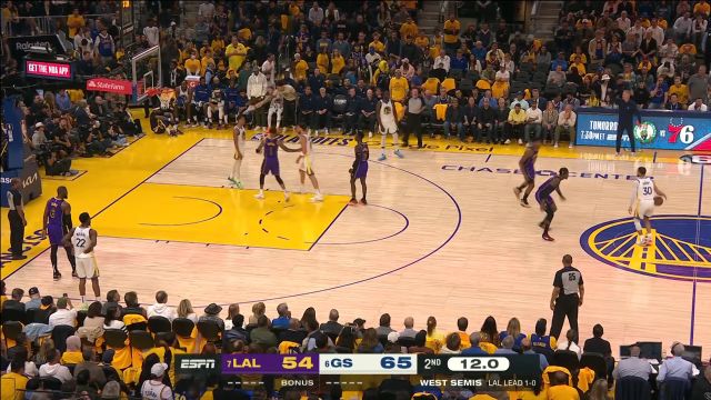 【2023年05月05日 湖人vs勇士集锦】王嘉琦：急停造追尾！殳海：施罗德德国小跑车制动性很好一脚刹车停那普尔反应不及