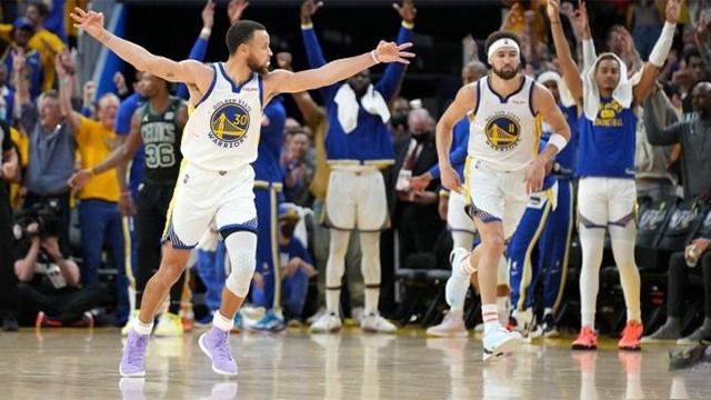 【2023年05月05日 湖人vs勇士集锦】科尔率队勇士共5次输掉系列赛G1 前4次中有3次赢得最终系列赛胜利