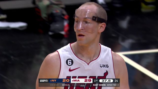 【2023年05月07日 尼克斯vs热火集锦】没有什么能够阻挡！布伦森冲击篮筐强打2+1