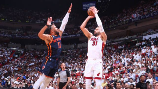 【2023年05月07日 尼克斯vs热火集锦】尼克斯86-105热火 巴特勒复出轻取28分大胜尼克斯