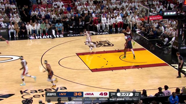 【2023年05月07日 尼克斯vs热火集锦】敢赌才会赢！奎克利三分线接球就扔助队涨势