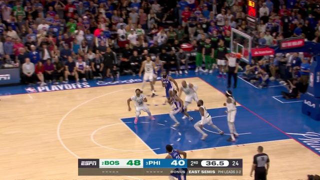 【2023年05月12日 凯尔特人vs76人集锦】不愧是绿军队魂！斯玛特一马当先争夺球权强杀攻筐势不可挡