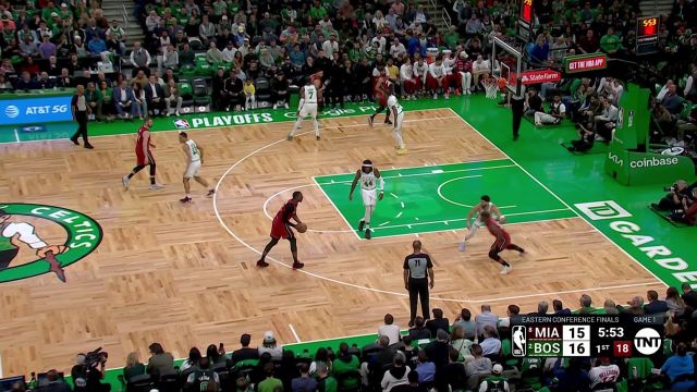 【2023年05月18日 热火vs凯尔特人集锦】一招鲜吃遍天！巴特勒无视防守连杀禁区跳投命中