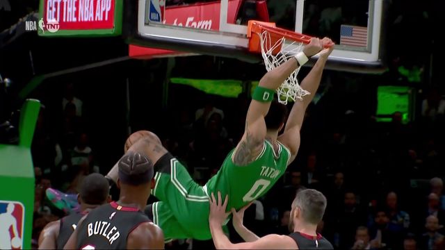 【2023年05月26日 热火vs凯尔特人集锦】今天状态不错 塔图姆一步登天挂筐暴扣