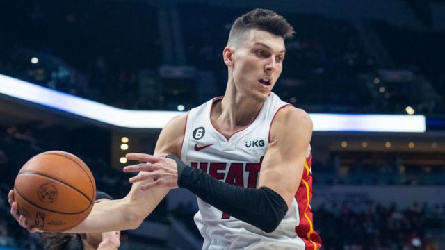 【2023年05月26日 热火vs凯尔特人集锦】热火打入总决赛也无法复出？队记：希罗距离回归还很远