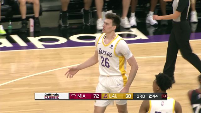 【2023年07月04日 热火vs湖人集锦】这就叫一柱擎天！卡斯特尔顿篮下1v2打成2+1