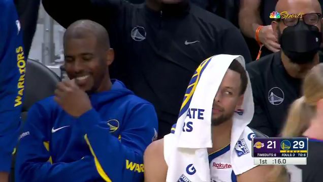 【2023年10月08日 湖人vs勇士集锦】无奈的摇摇头！库明加妙传 径直传给了场边站着的库里