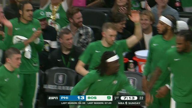 【2023年10月09日 76人vs凯尔特人集锦】犹如天神下凡！ 波尔津吉斯晃倒丹尼尔-豪斯杀进篮下双手暴扣