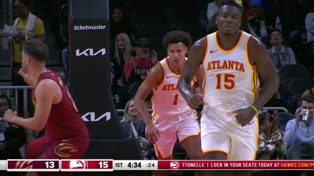 【2023年10月11日 骑士vs老鹰集锦】老鹰默契配合飞扣大鹏展翅 但退守不及骑士反击扣篮回敬