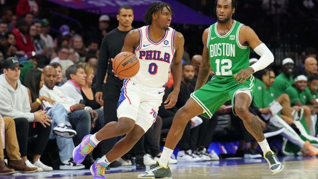 【2023年10月12日 凯尔特人vs76人集锦】凯尔特人112-101费城 双探花&登帝缺阵绿军七人上双再胜费城