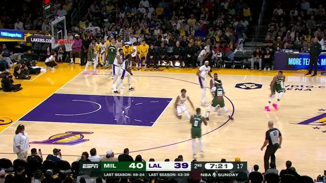 【2023年10月16日 雄鹿vs湖人集锦】外线开火沉着冷静 利拉德无视防守命中雄鹿生涯运动战首球